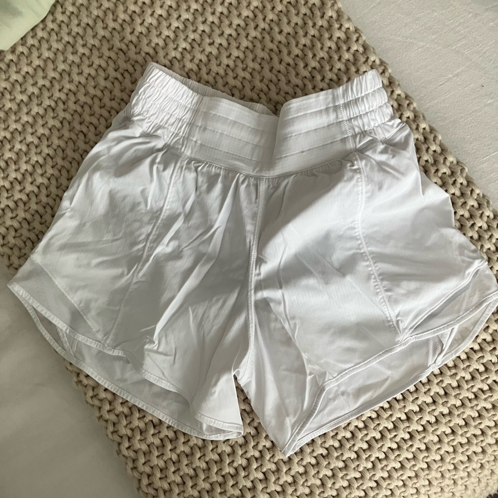Lululemon Hotty Hot HR Short 4” - Picture 3 of 6